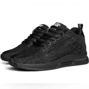 Conzuri V2 Cloud Runners Size 10M - Black (New Never Worn)